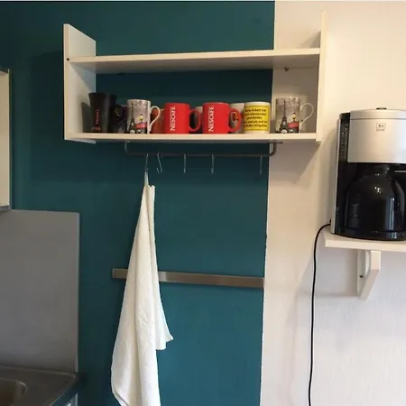 Nice Apartment, Next To University, Wifi Free Parking 公寓 *